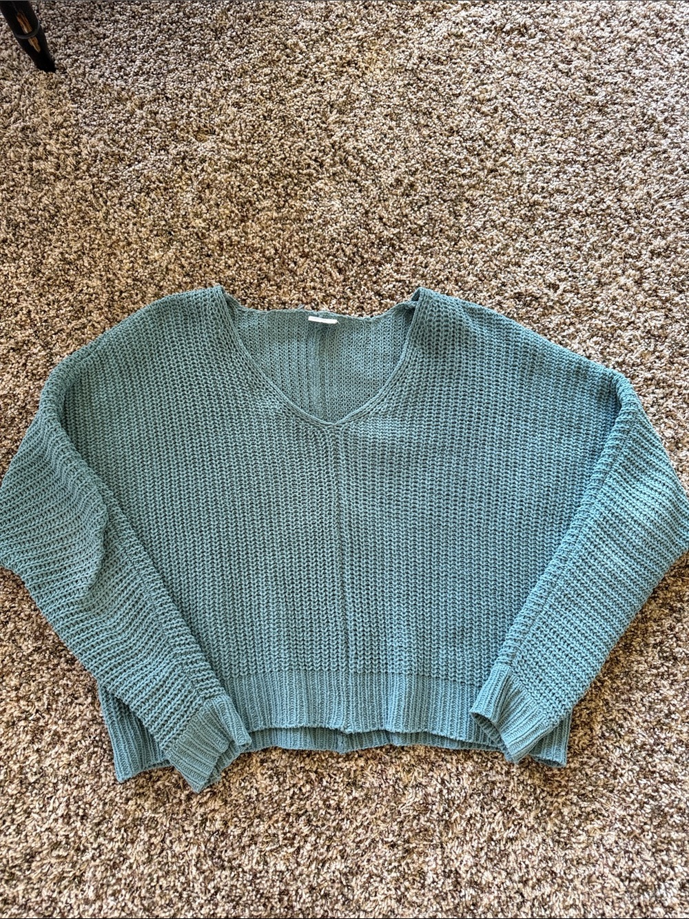 Essentials V-Neck Knit Sweater in Seafoam